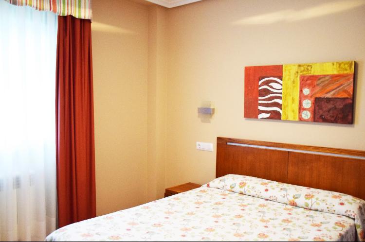 Apartamentos La Barzana Барро-де-Льянес Экстерьер фото